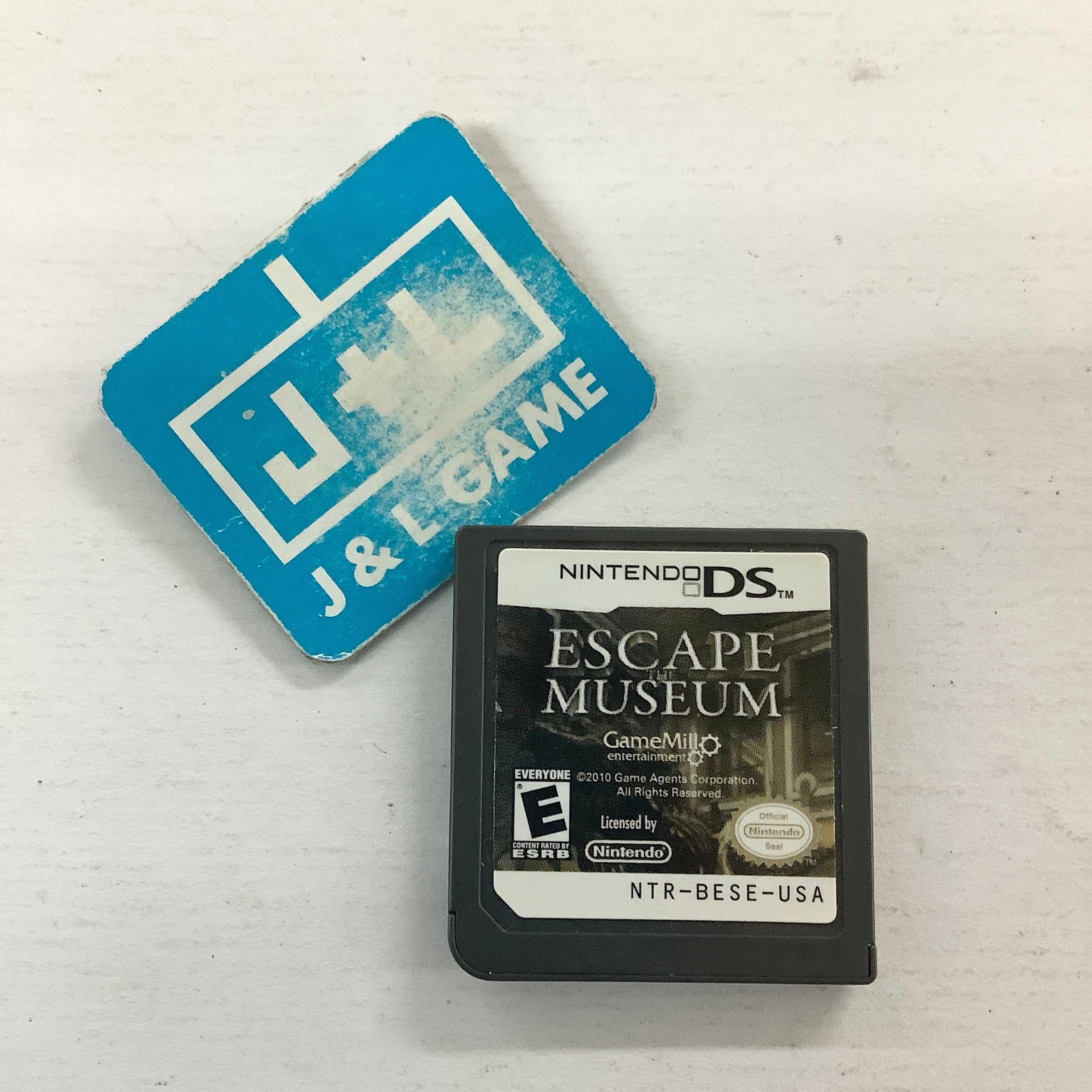 Escape the Museum - (NDS) Nintendo DS [Pre-Owned] Video Games GameMill Publishing   