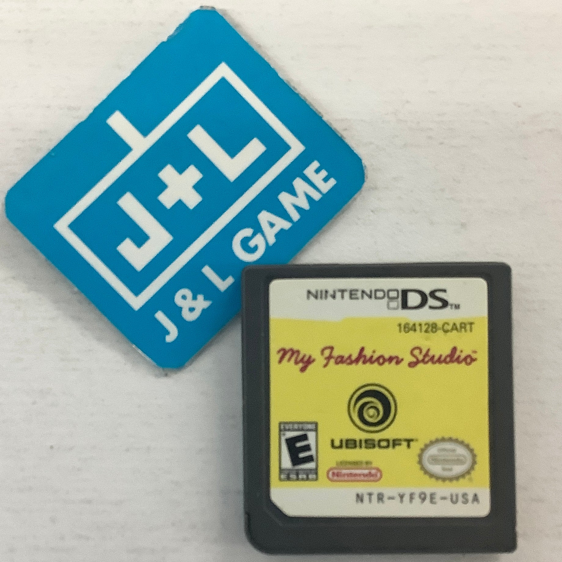 My Fashion Studio - (NDS) Nintendo DS [Pre-Owned] Video Games Ubisoft   